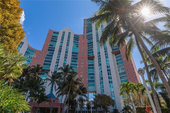 Building Photo - 3370 NE 190th St