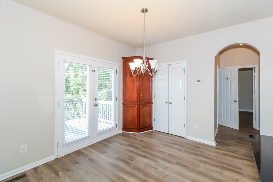 Building Photo - 265 Lilyfield Ln