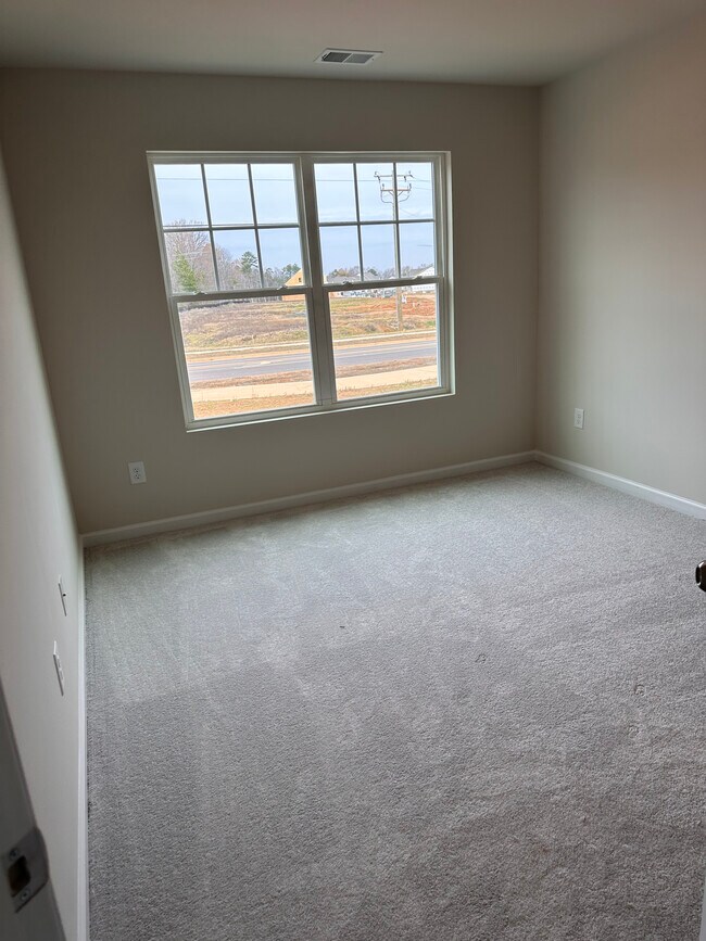 Building Photo - 12820 Canton Side Ave