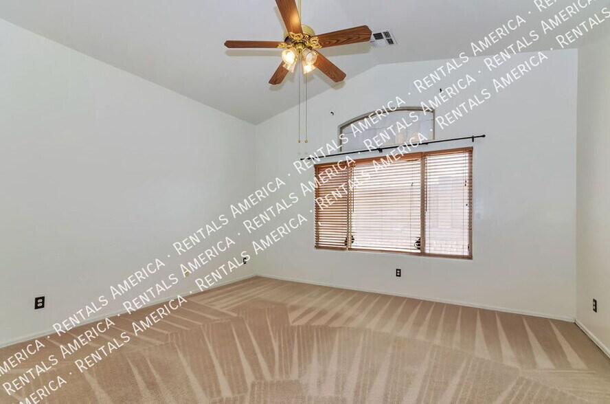 Building Photo - 10462 E Jerrell Cove St