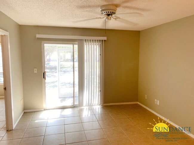 Building Photo - Quaint 2 Bedroom Unit in Niceville