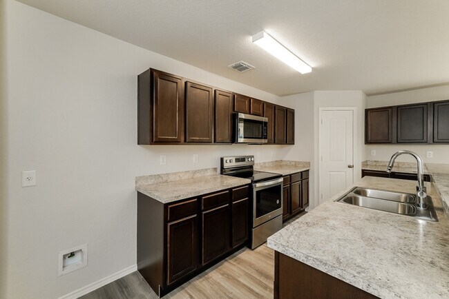 Building Photo - 2354 Applewhite Mdw