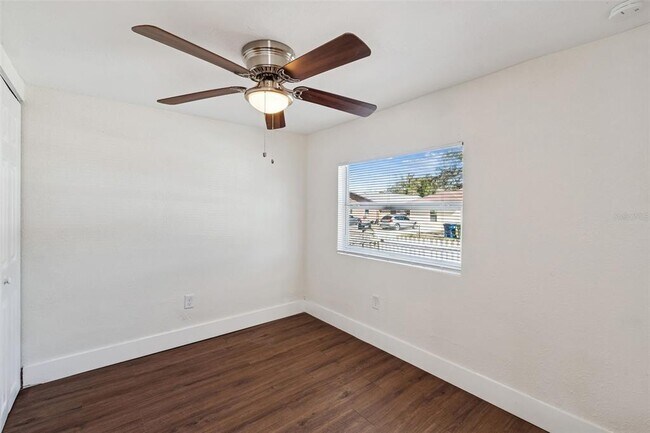 Building Photo - 9412 N Brooks St