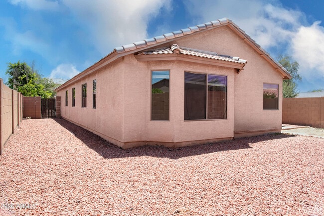 Building Photo - 7316 W Cordes Rd