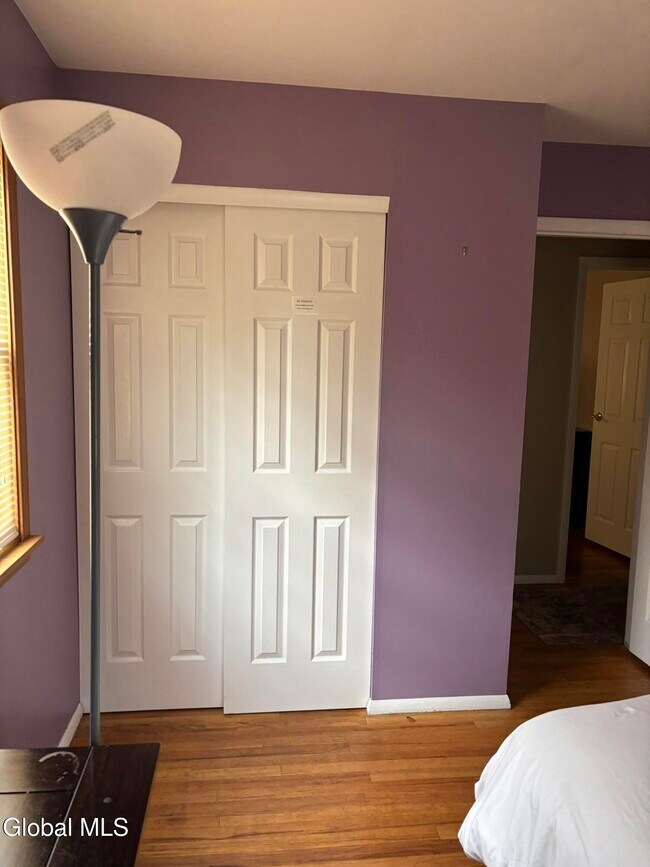 Building Photo - 52 Trottingham Rd