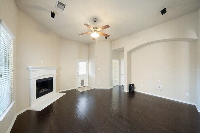 Building Photo - 13206 Clover Creek Point Ln