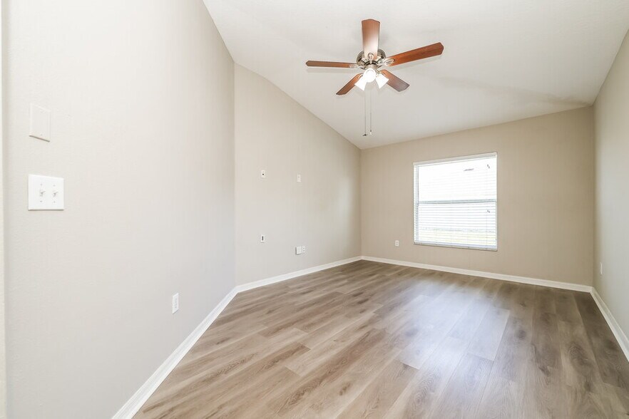 Building Photo - 12008 Butler Woods Cir