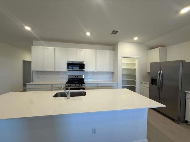 Building Photo - 18020 Lark Sparrow Dr