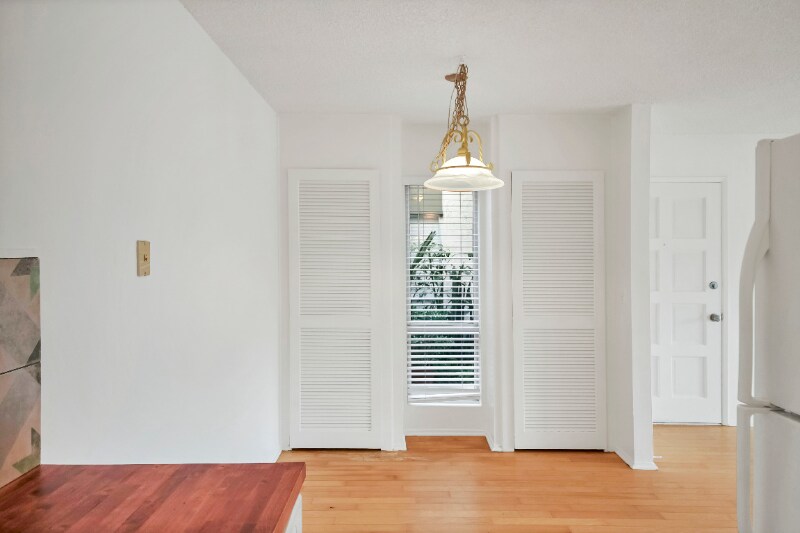 Building Photo - 47 Dearborn Pl