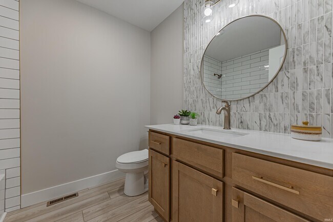 Building Photo - 6840 Copperfield Dr