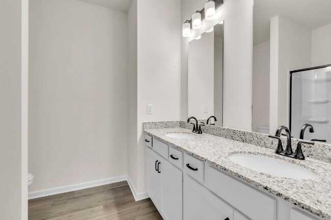 Building Photo - New Construction 3BR/2.5BA Townhome with Loft in Downtown Travelers Rest