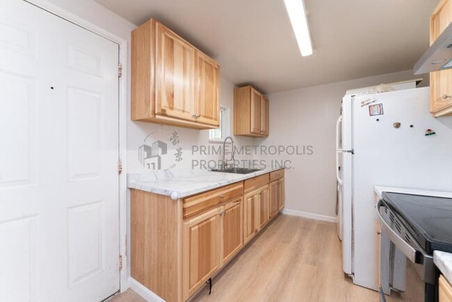 Building Photo - 2 bedroom in Renton WA 98055