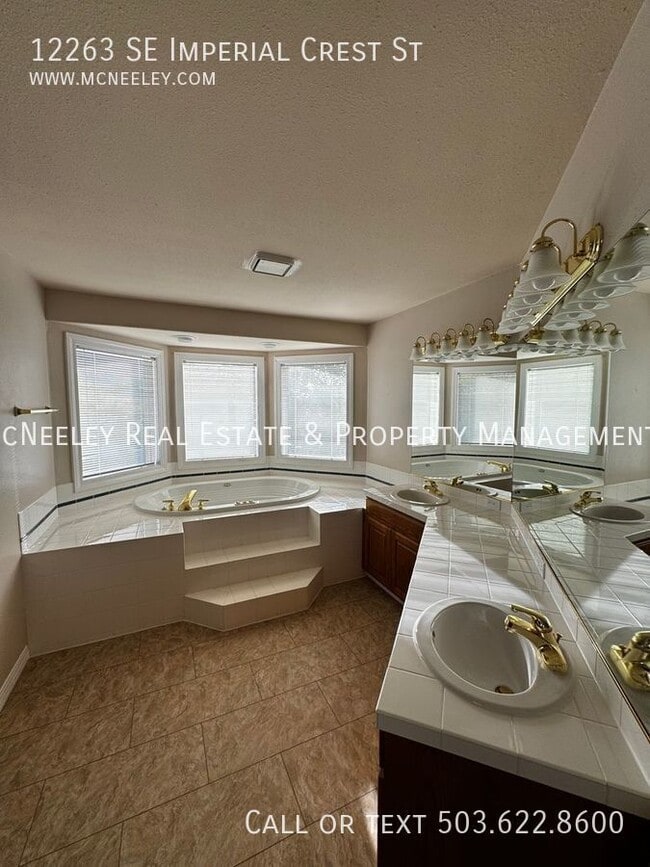 Building Photo - 12263 SE Imperial Crest St