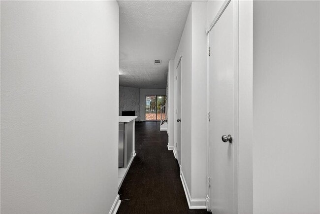 Building Photo - 6716 Colchester Pl NW