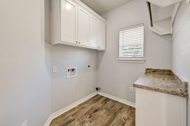 Building Photo - 12738 Lake Conroe Hills Dr