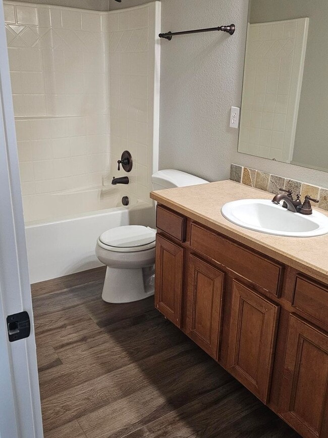 Building Photo - 6214 N Silver Elm Way