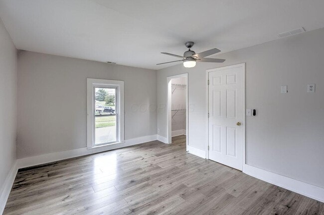 Building Photo - 291 S Main St