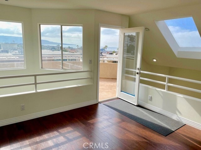 Building Photo - 1342 Manhattan Ave