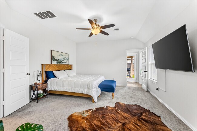 Building Photo - 32239 Cedar Crst Dr