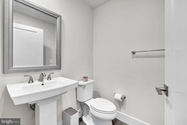 Building Photo - 147 Prairie Ln