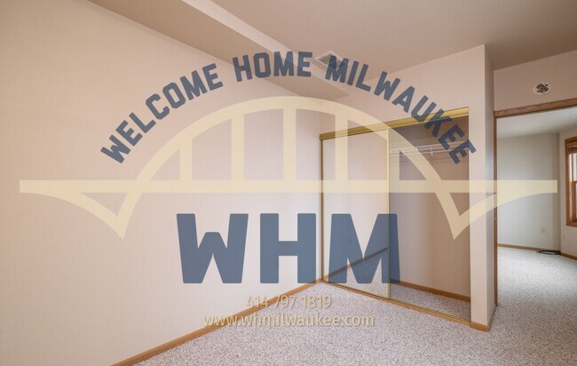 Building Photo - Bay View Gem: Convenience & Comfort Await!