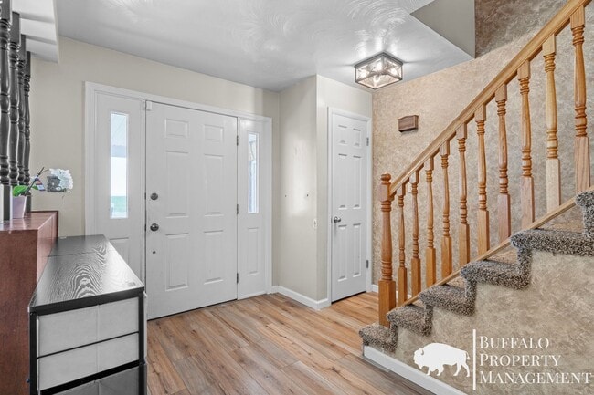 Building Photo - Charming Country Home on 2 Acres | 5 Bed | 3 Bath | Blackfoot, ID