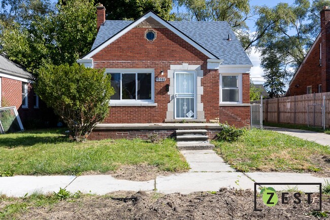 Building Photo - Charming 3 Bedroom Brick Home in the Heart...