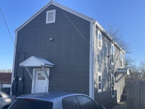 Building Photo - Spacious Upstairs 1-Bedroom Apartment in Downtown Stephenville