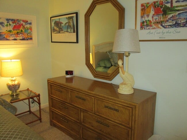 Building Photo - 1605 S US Hwy 1