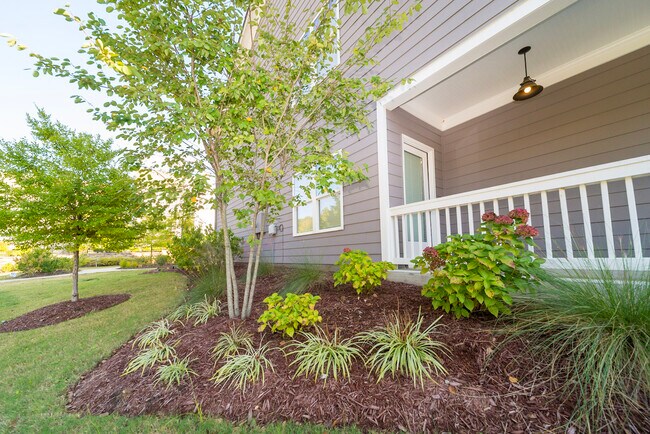 Building Photo - 1791 Willow Way