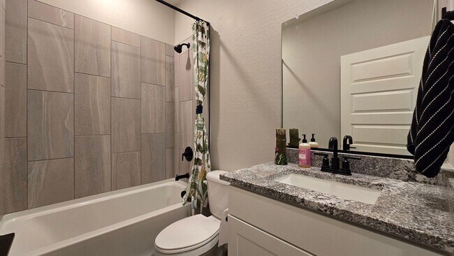 Building Photo - 11485 W Camden Dr