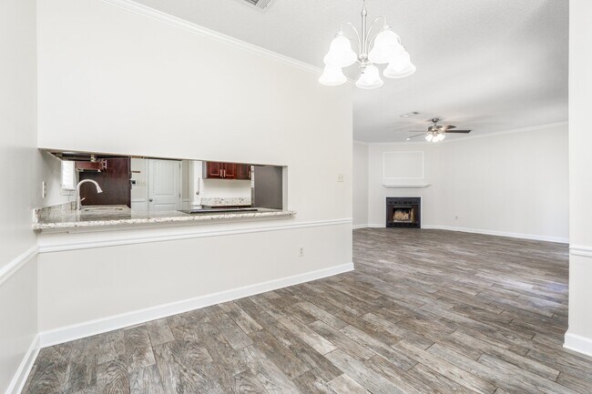 Dining Room - 1450 Lila St