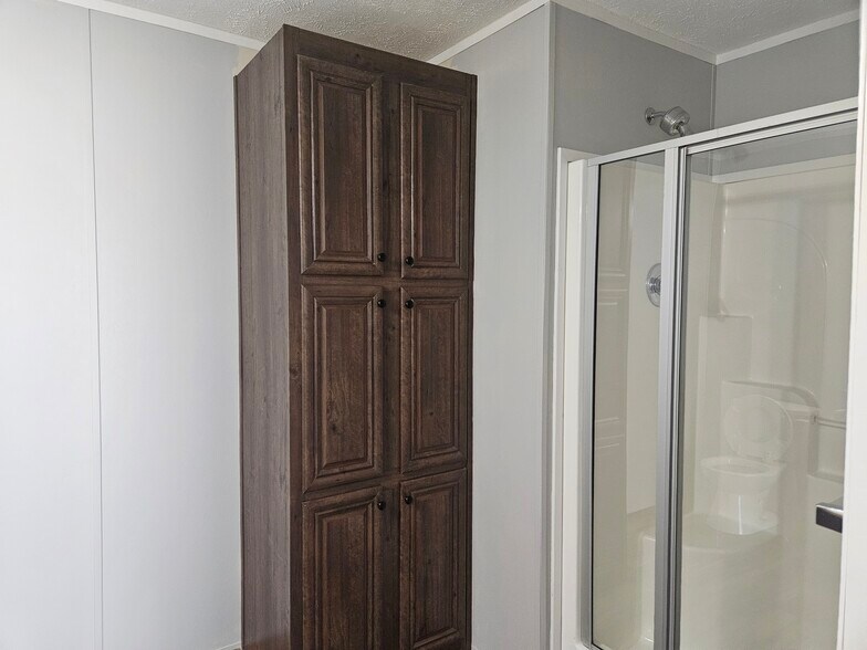 Building Photo - 179 Lynnwood Cir