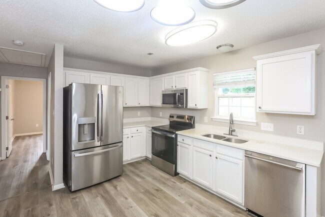 Building Photo - 8543 Alicia Brittany Ln