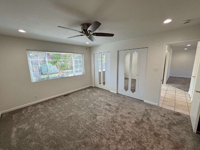 Building Photo - 475 Monti Cir