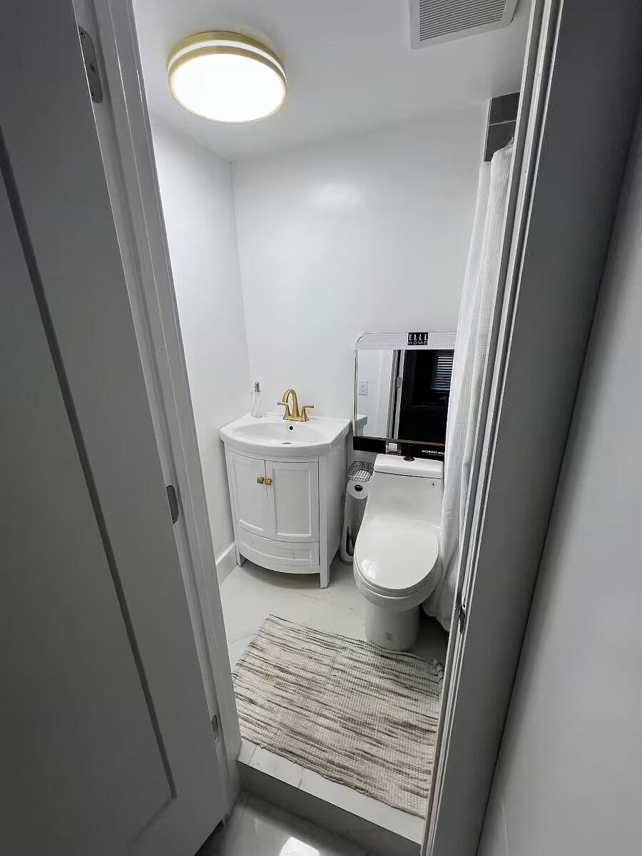 Building Photo - 3163 NW 29th St