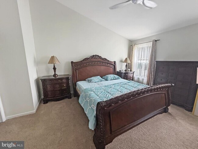 Building Photo - 2535 James Monroe Cir