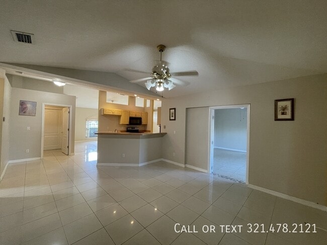 Building Photo - 611 Americana Blvd NE