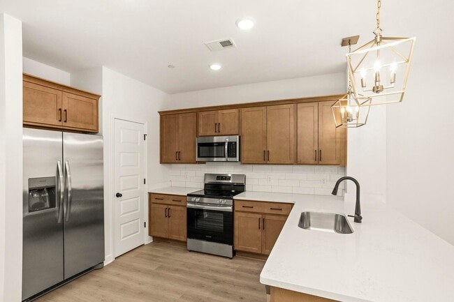 Building Photo - 505 Tappan Private Ln