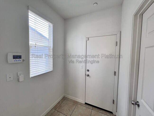 Building Photo - 4121 Chessa Ln