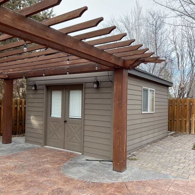 Building Photo - 2235 NW 15th St