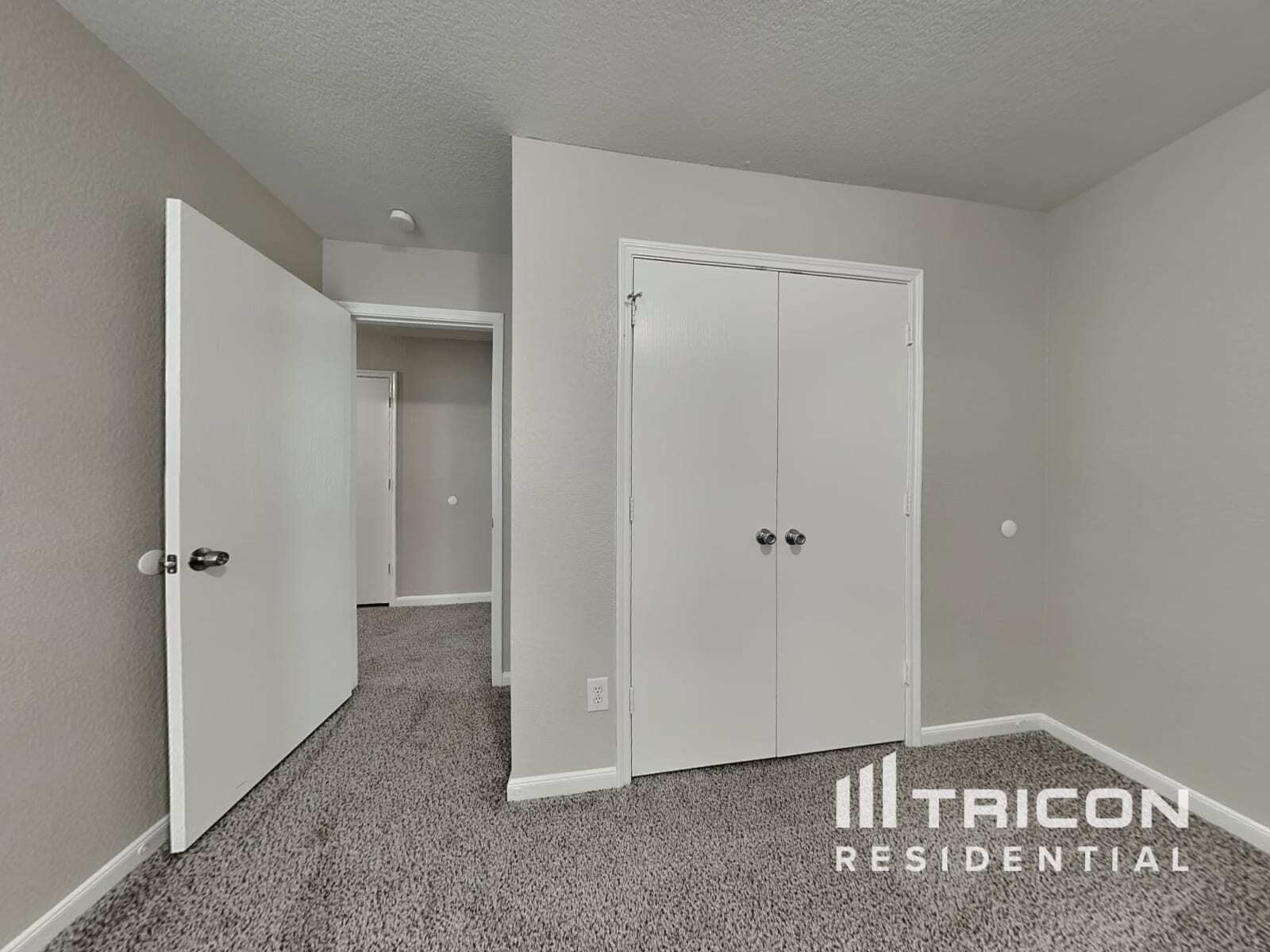 Building Photo - 22110 Orchard Dale Dr