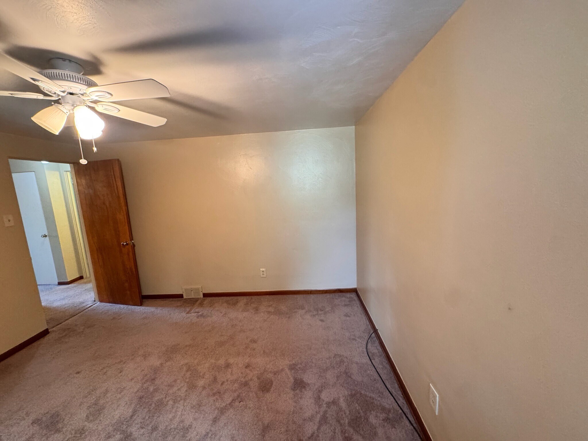 Building Photo - 213 Frankfort Ave