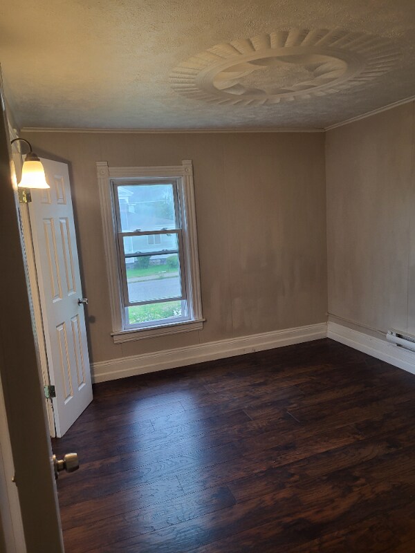 Building Photo - 138 Caroline Ave