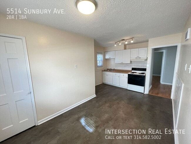 Building Photo - 5514 Sunbury Ave