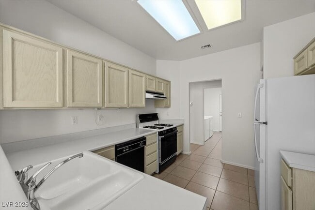 Building Photo - 9909 Netherton Dr