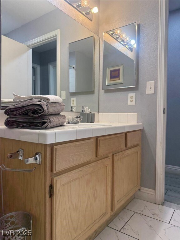 Building Photo - 745 Gullwing Ln