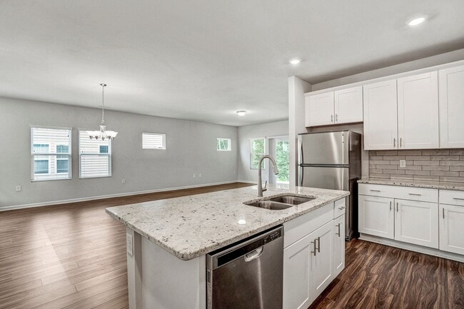 Building Photo - 205 Wilbur Lake Dr