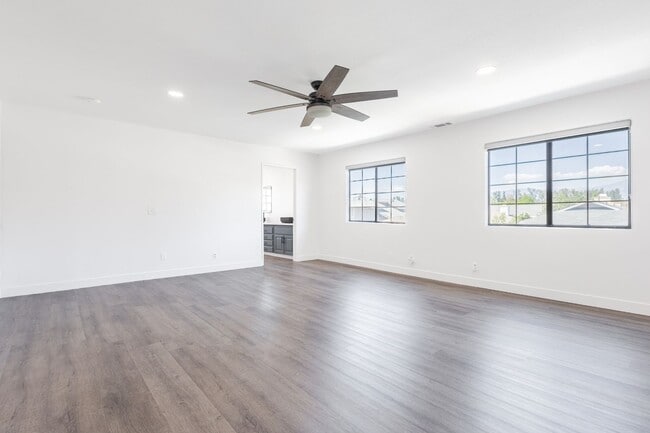 Building Photo - 640 E Banyan St