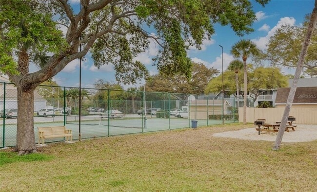 Building Photo - 455 Alt 19